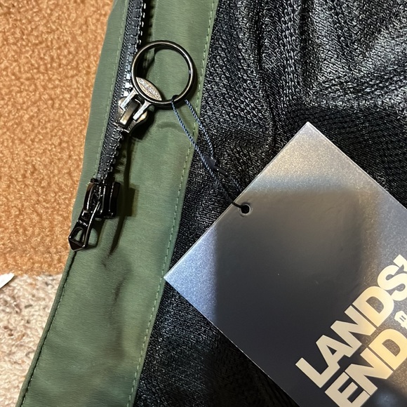 NWT men’s Lands End heavy coat for the winter - Picture 7 of 9